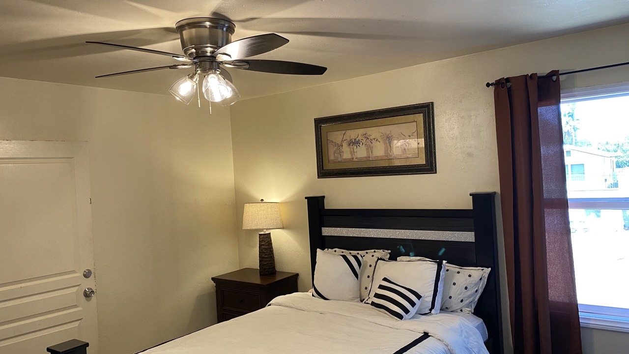 Photo of Bedroom in Lemon Grove