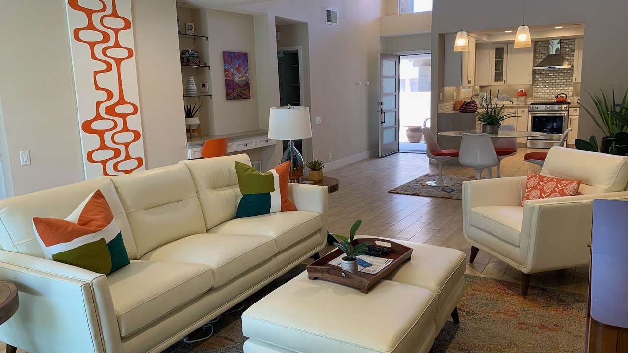 Photo of Livingroom in Palm Desert