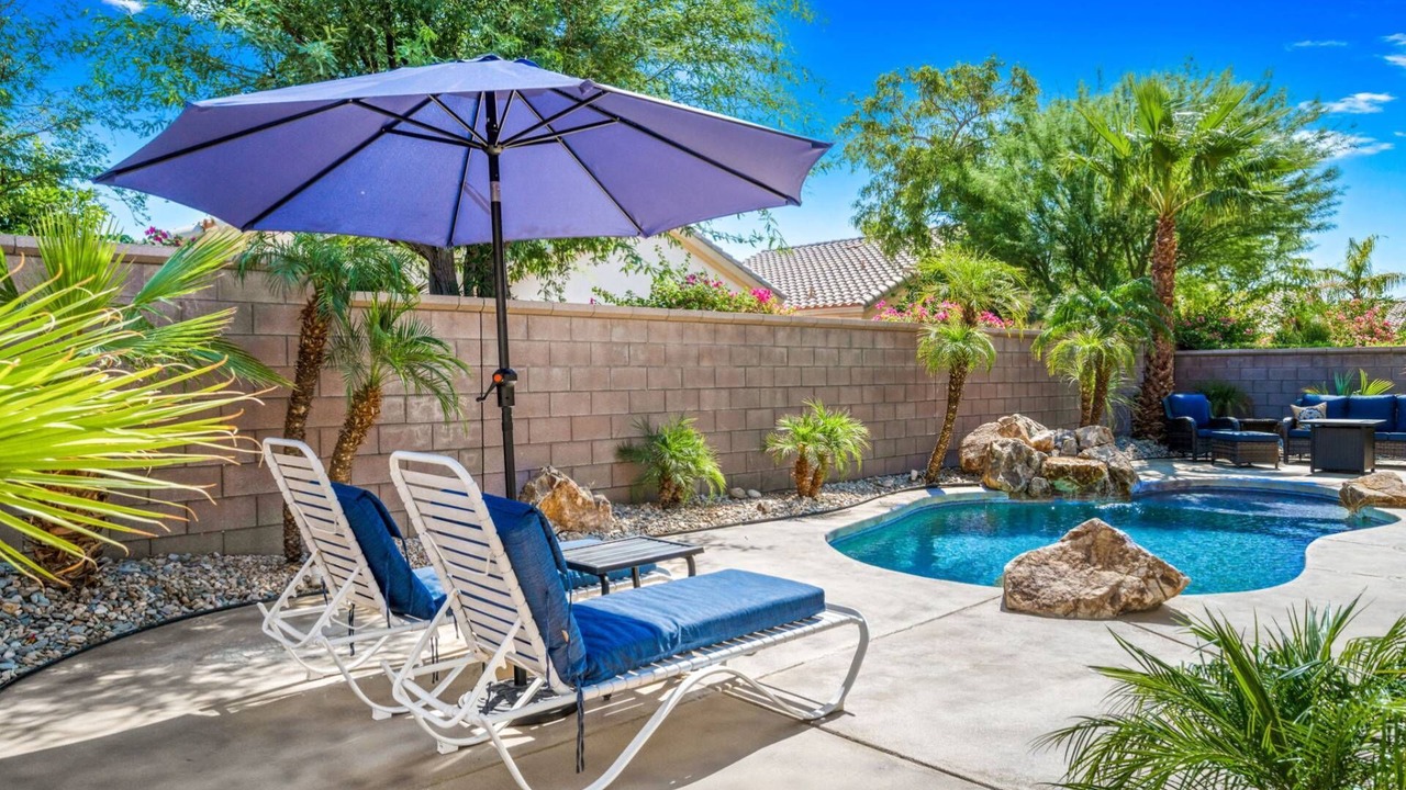 Photo of Outdoor in Desert Palms