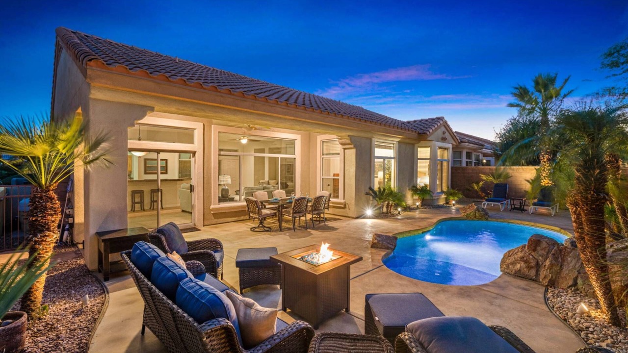 Photo of Outdoor in Desert Palms