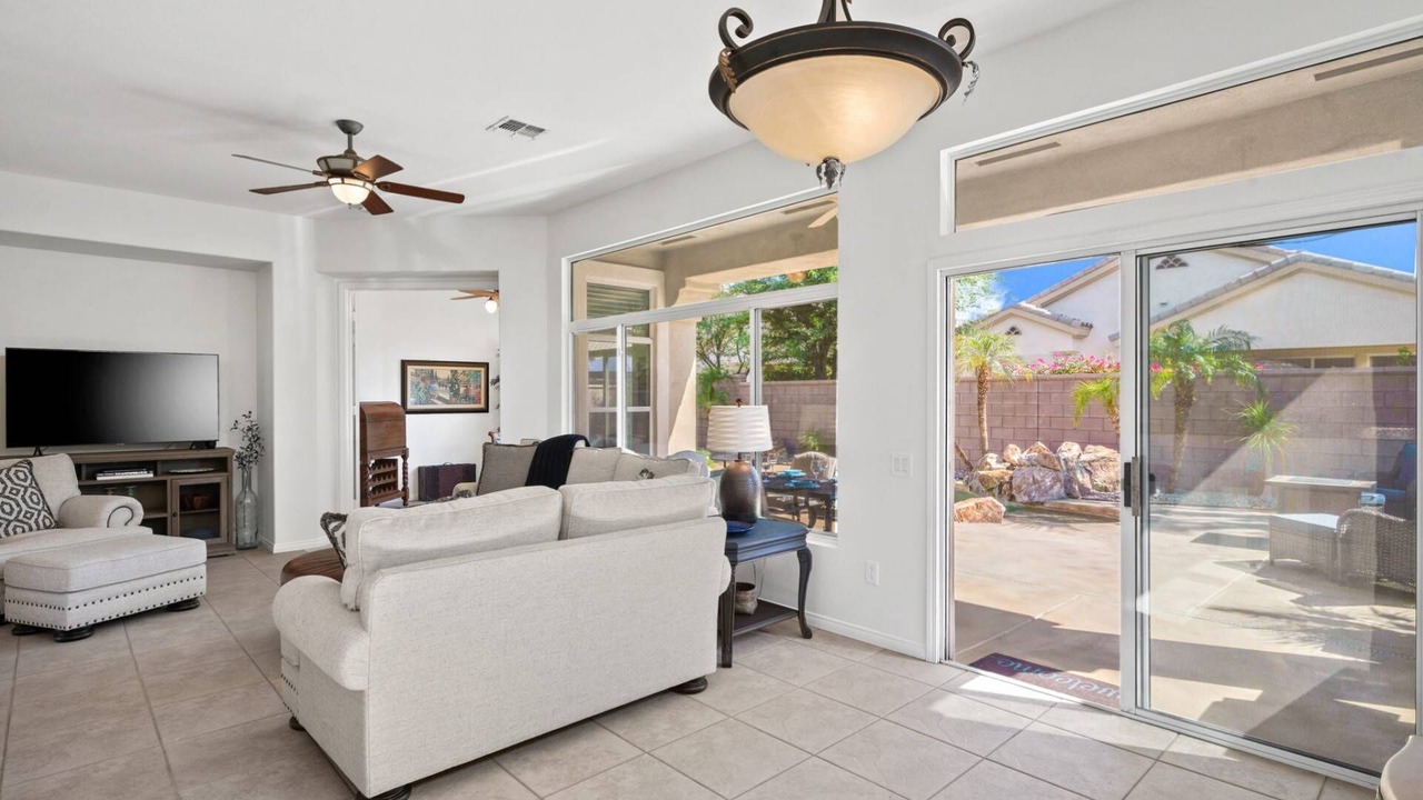 Photo of Outdoor in Desert Palms