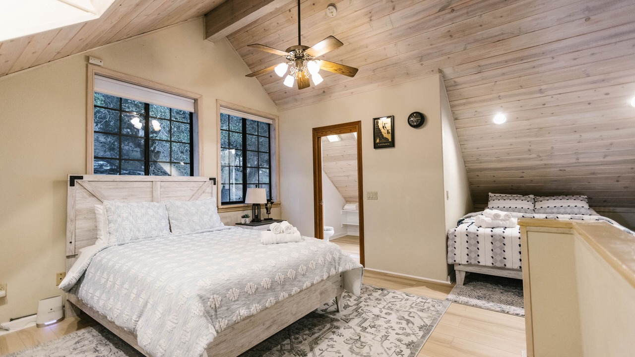 Photo of Bedroom in Crestline