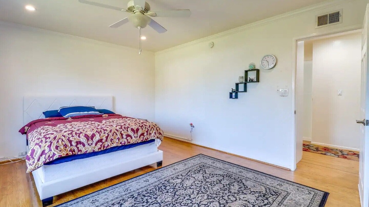 Photo of Bedroom in North Hills West