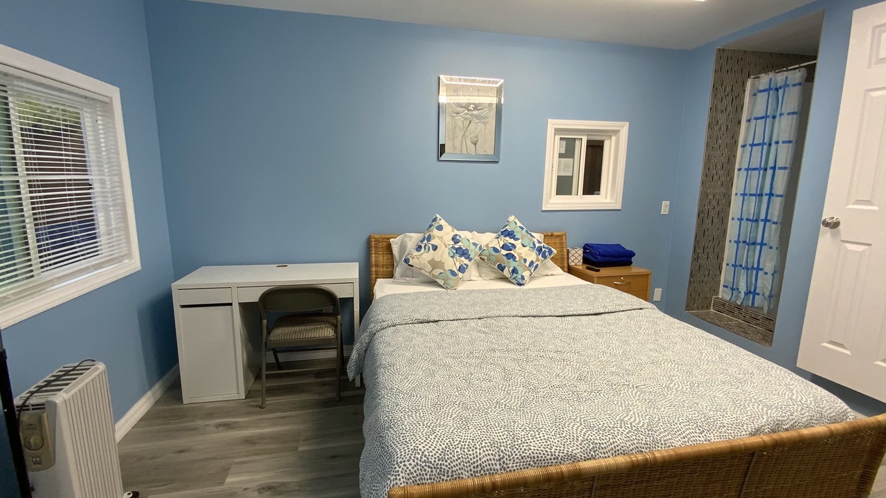 Photo of Bedroom in Altadena