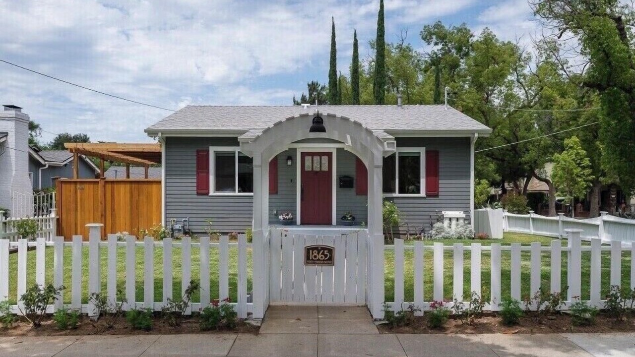 Photo of Outdoor in Altadena