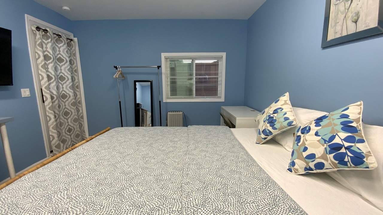 Photo of Bedroom in Altadena