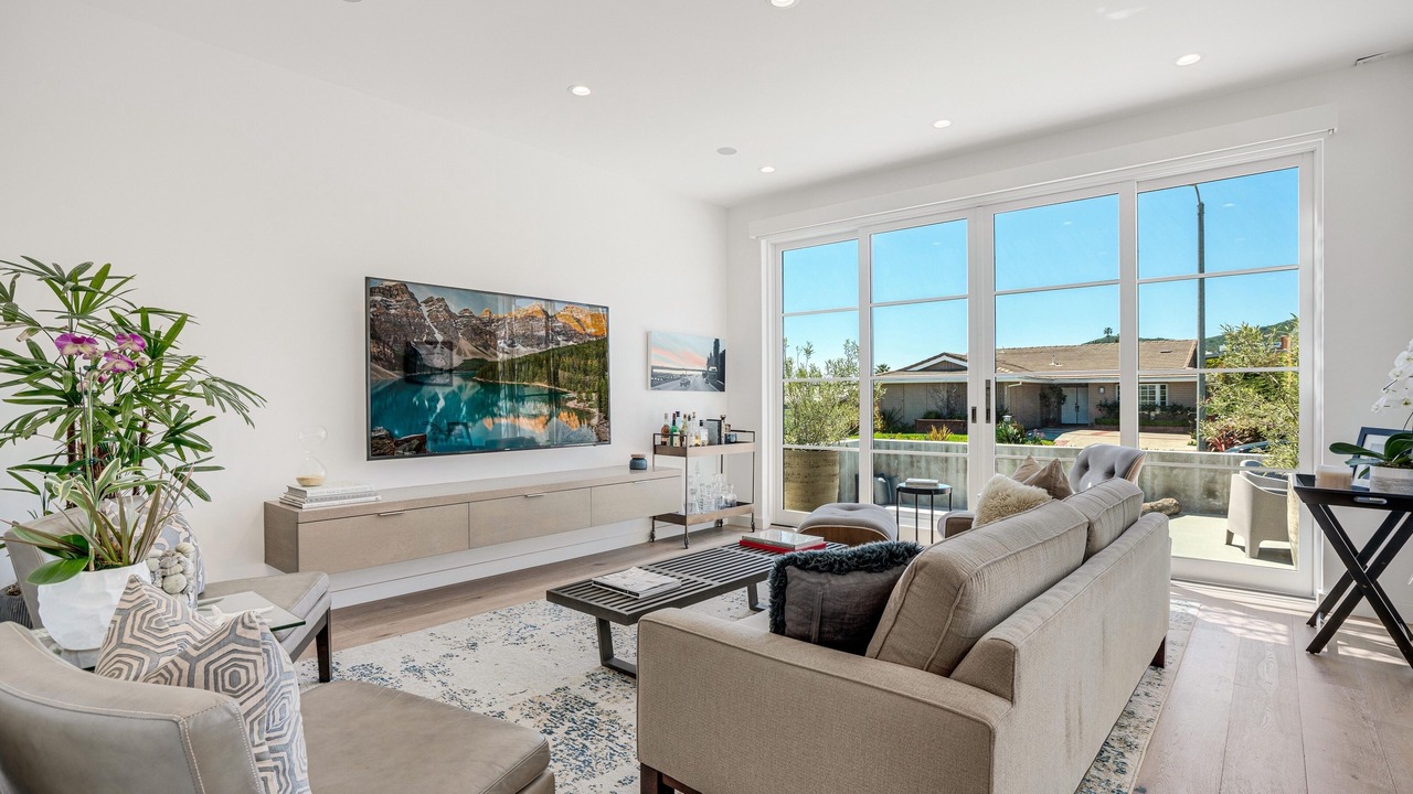 Photo of Livingroom in Malibu