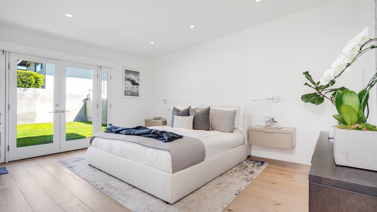 Photo of Bedroom in Malibu
