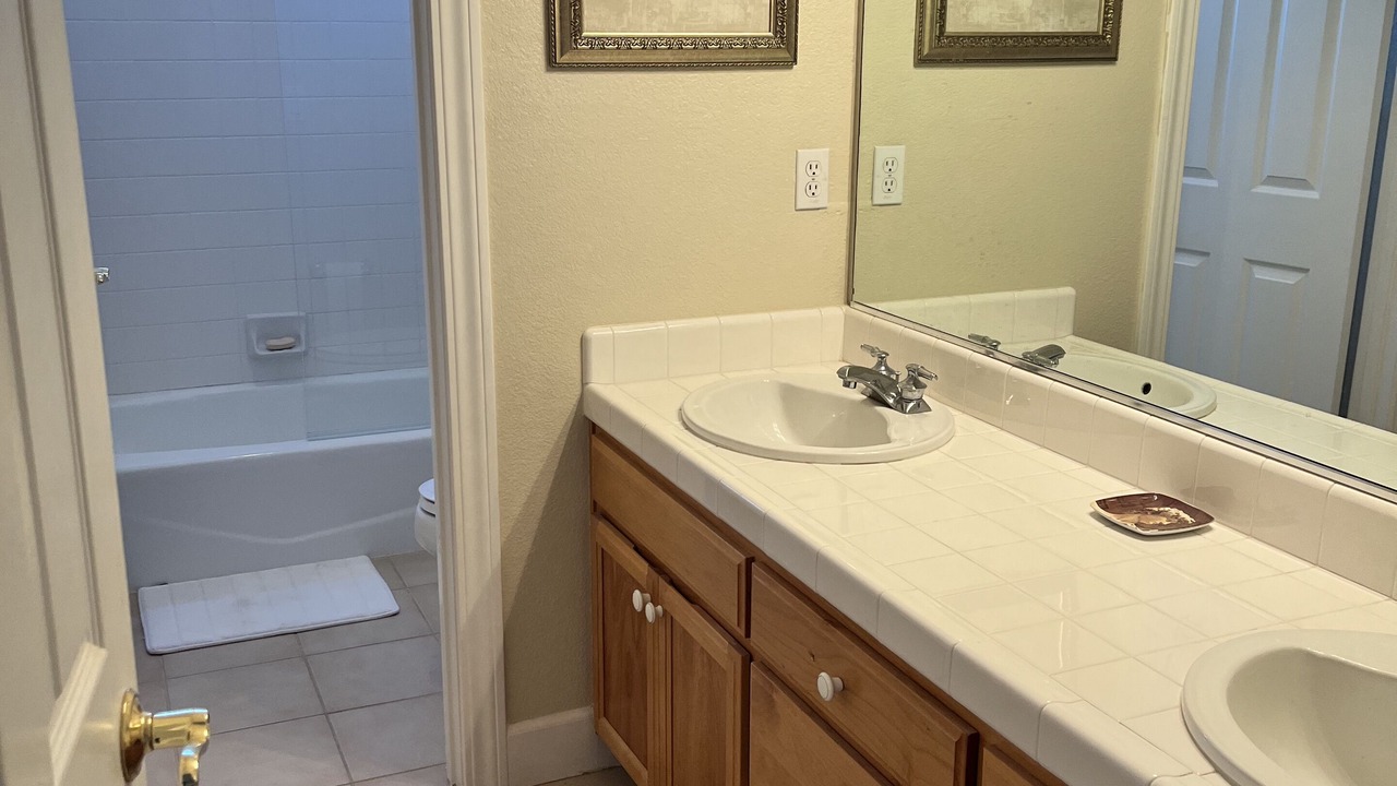 Photo of Bathroom in St. Helena