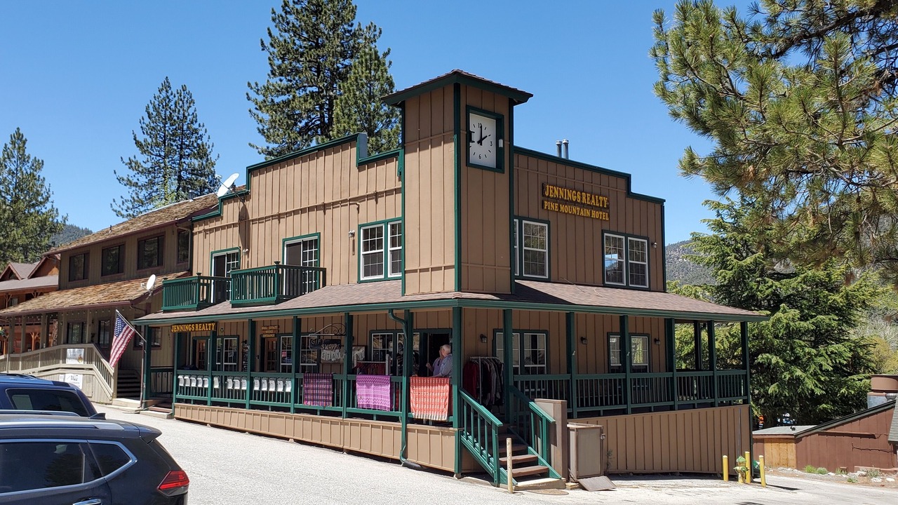 Photo of Others in Pine Mountain Club