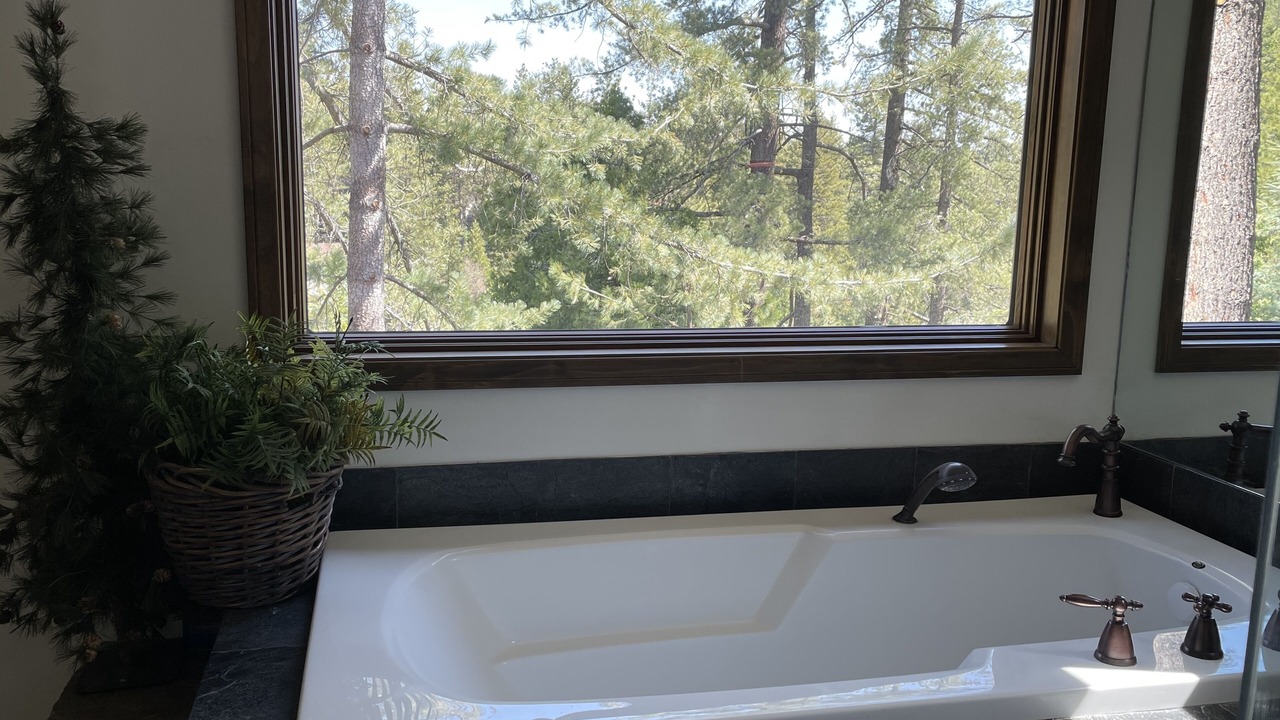 Photo of Bathroom in Blue Jay