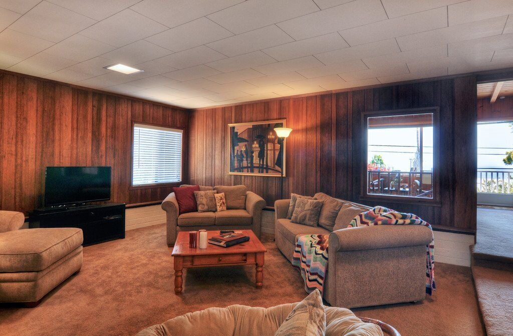 Photo of Livingroom in Cardiff-by-the-Sea