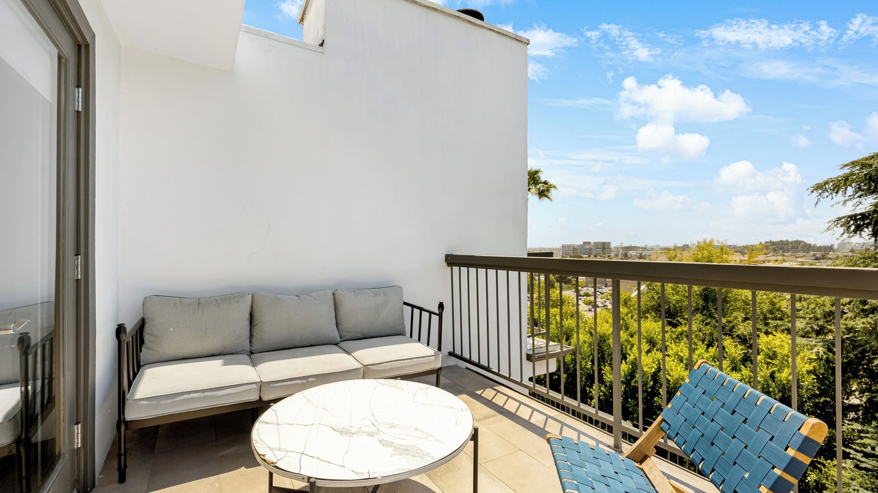 Photo of Patio Balcony in Los Feliz