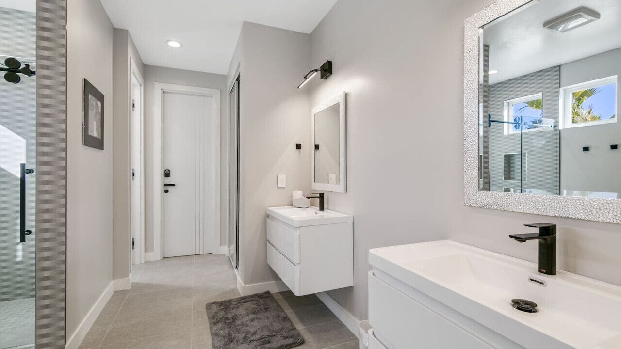 Photo of Bathroom in Sunrise Vista Chino