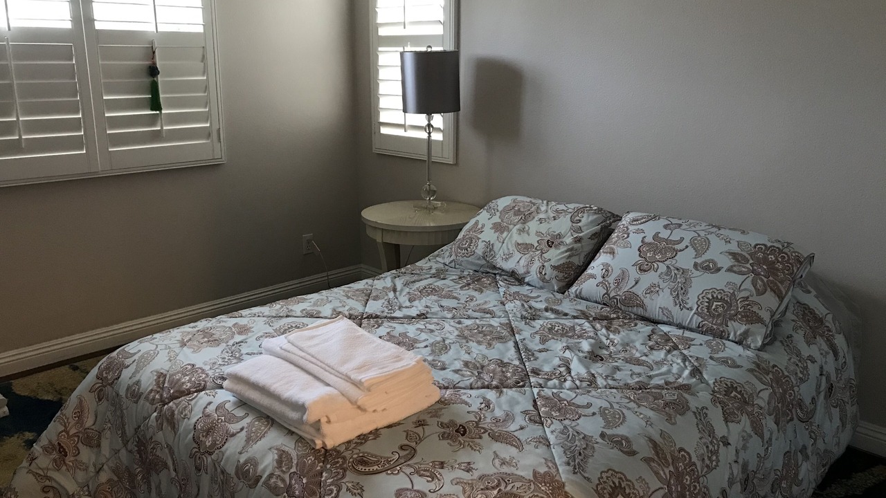 Photo of Bedroom in Lower Peters Canyon