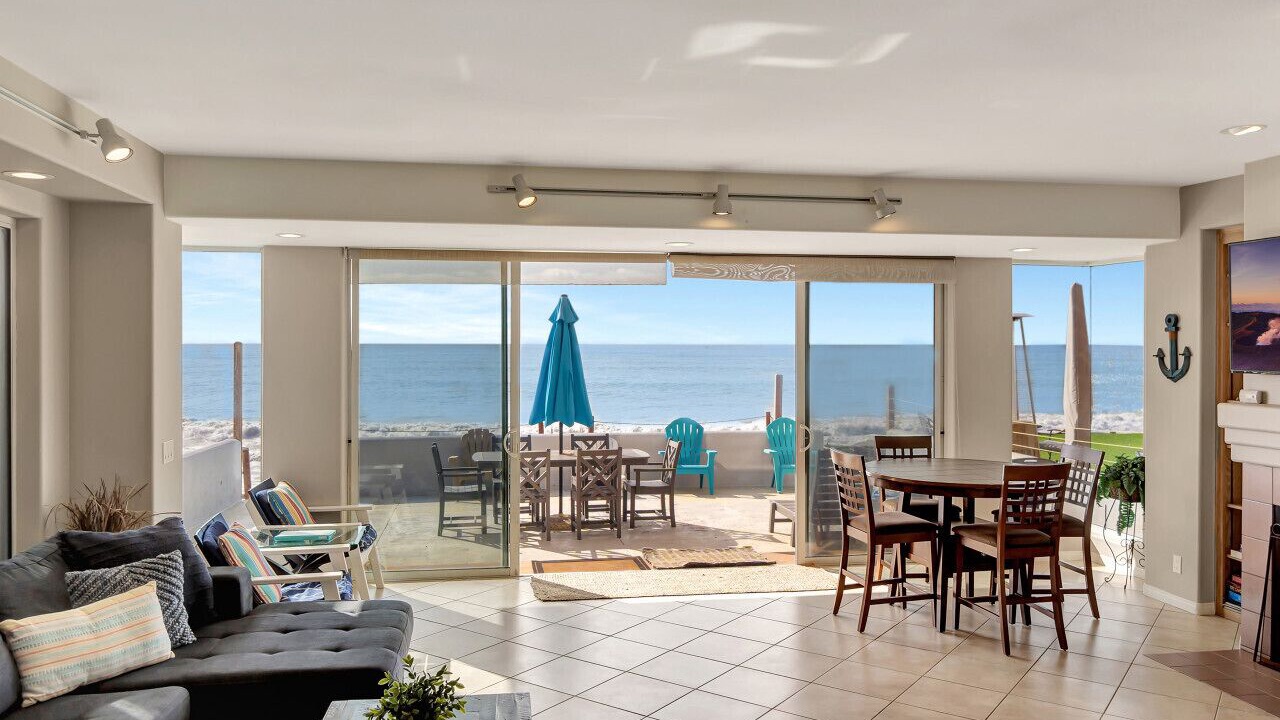 Photo of Livingroom in Capistrano Beach