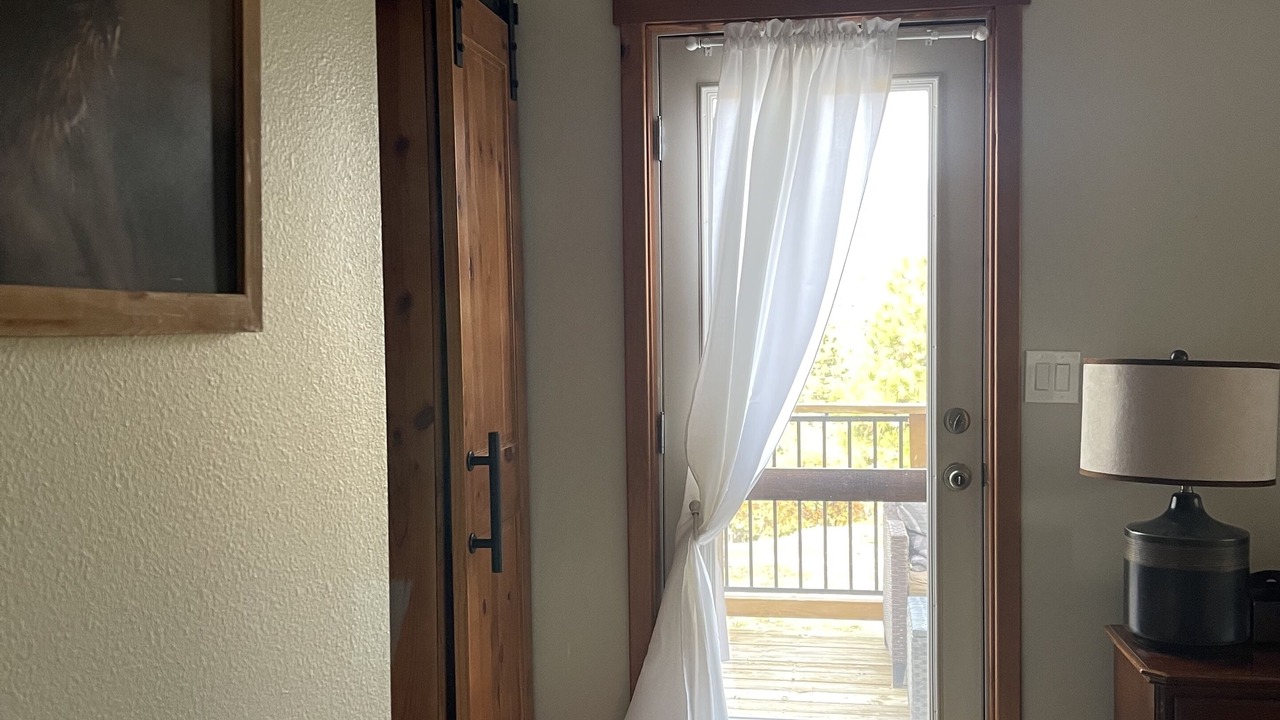 Photo of Patio Balcony in Running Springs
