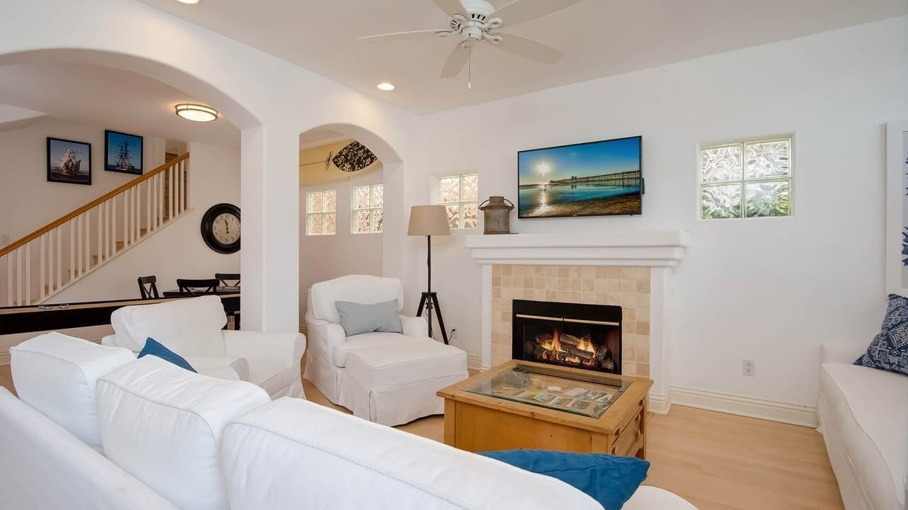 Photo of Livingroom in Townsite