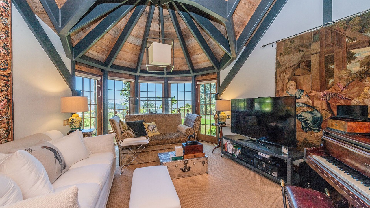 Photo of Livingroom in Belvedere Tiburon