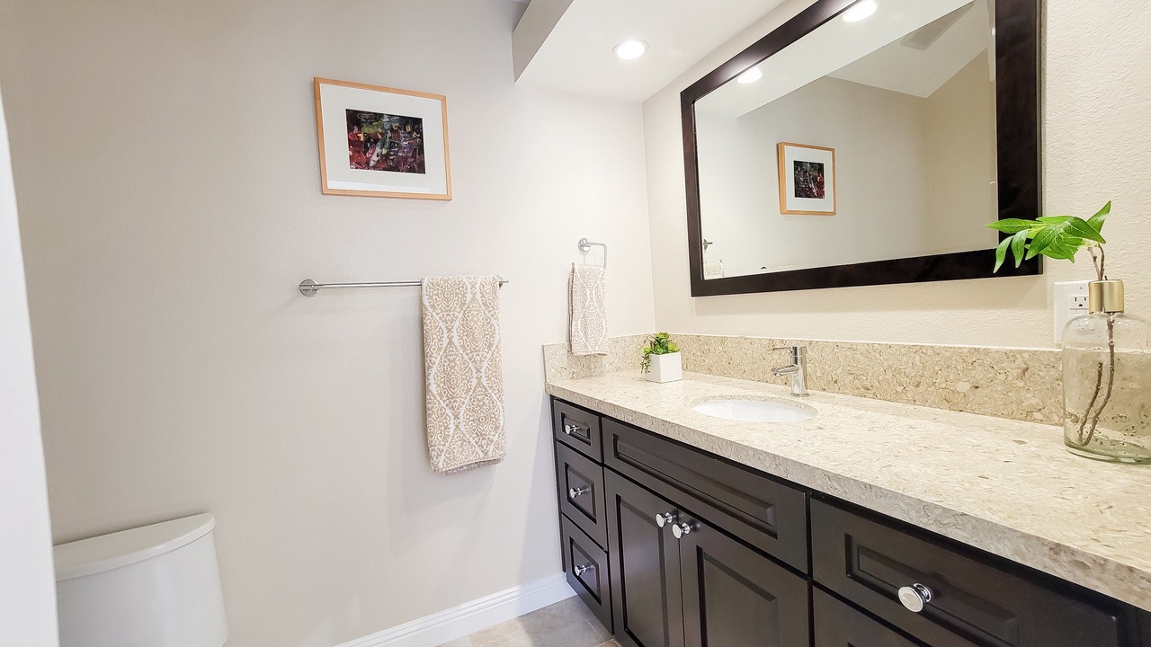Photo of Bathroom in Harbor
