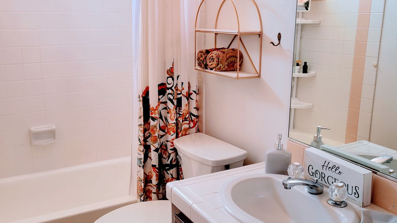 Photo of Bathroom in Bermuda Dunes