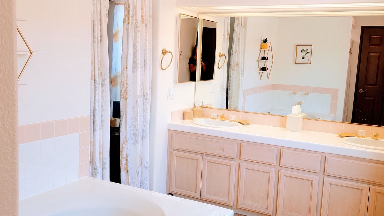 Photo of Bathroom in Bermuda Dunes