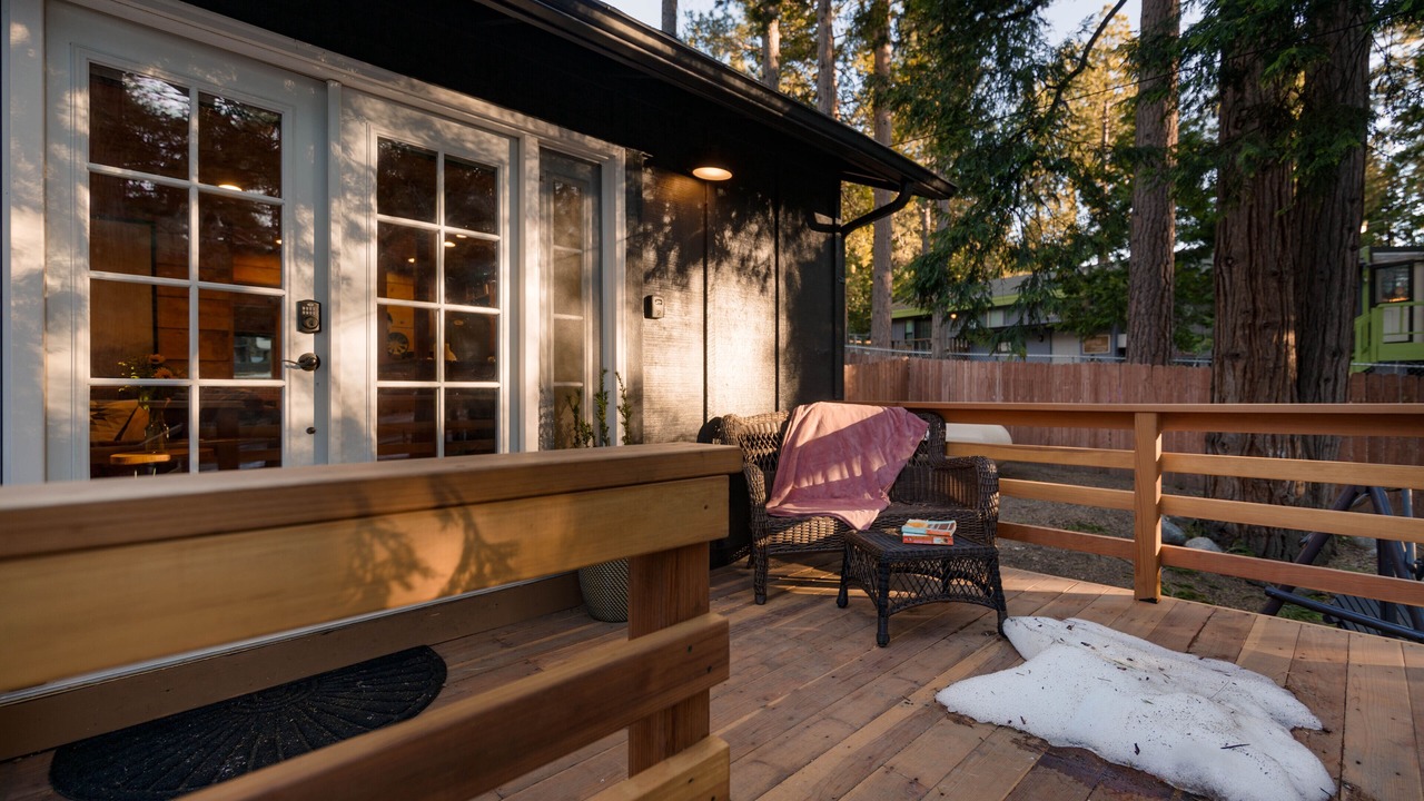 Photo of Patio Balcony in Pine Cove
