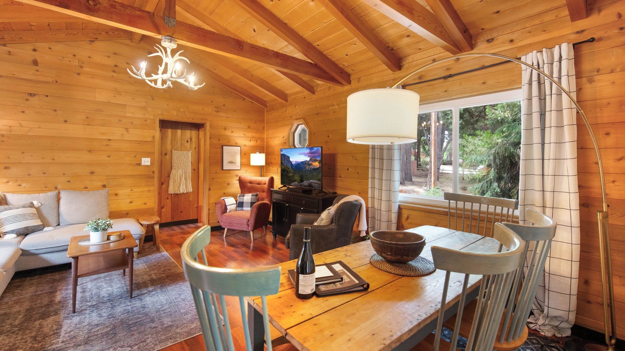 Photo of Livingroom in Pine Cove