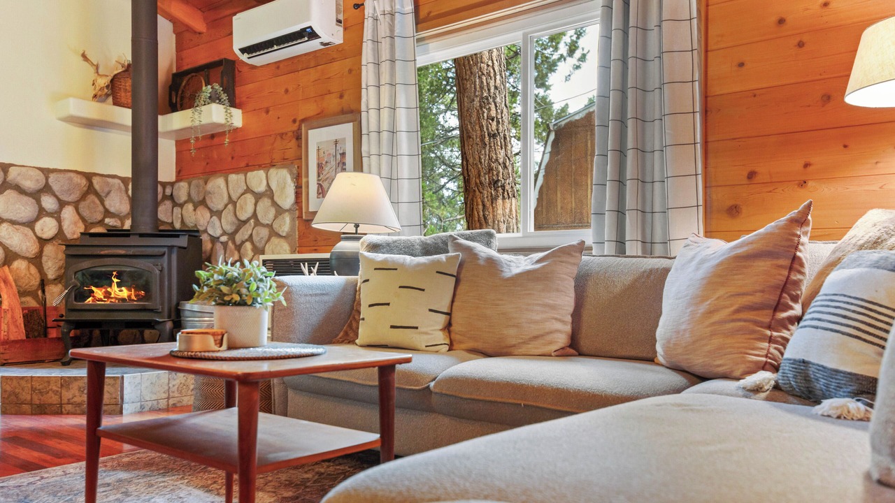 Photo of Livingroom in Pine Cove