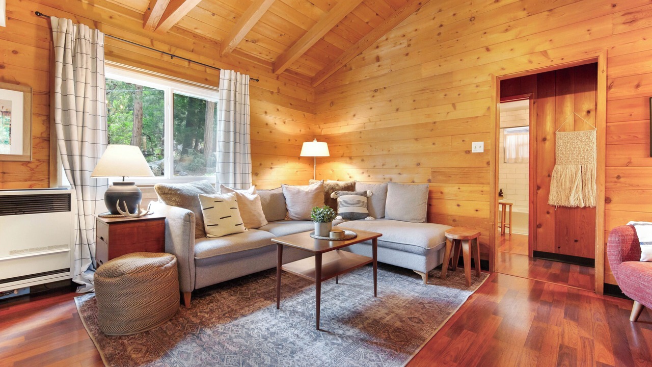 Photo of Livingroom in Pine Cove