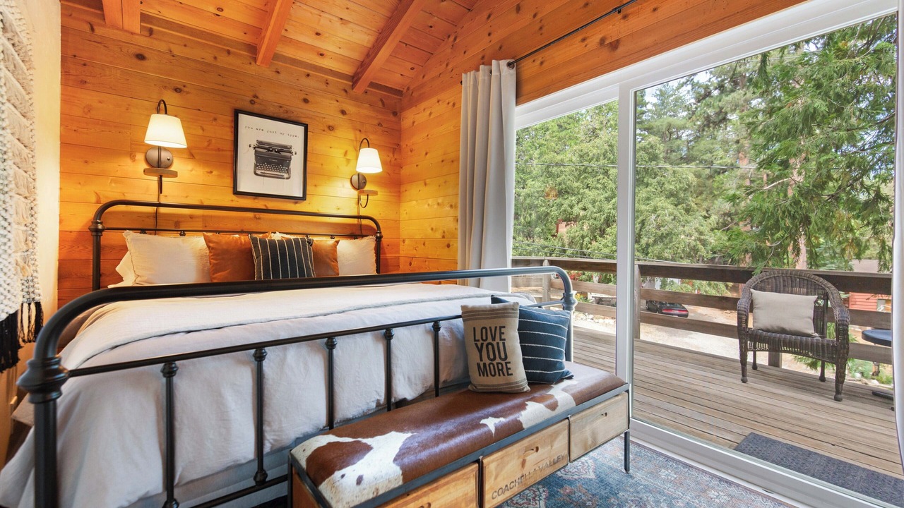 Photo of Bedroom in Pine Cove