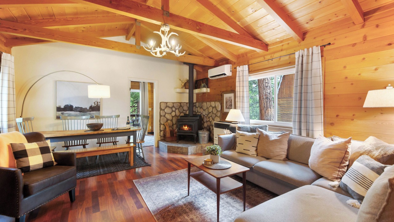 Photo of Livingroom in Pine Cove