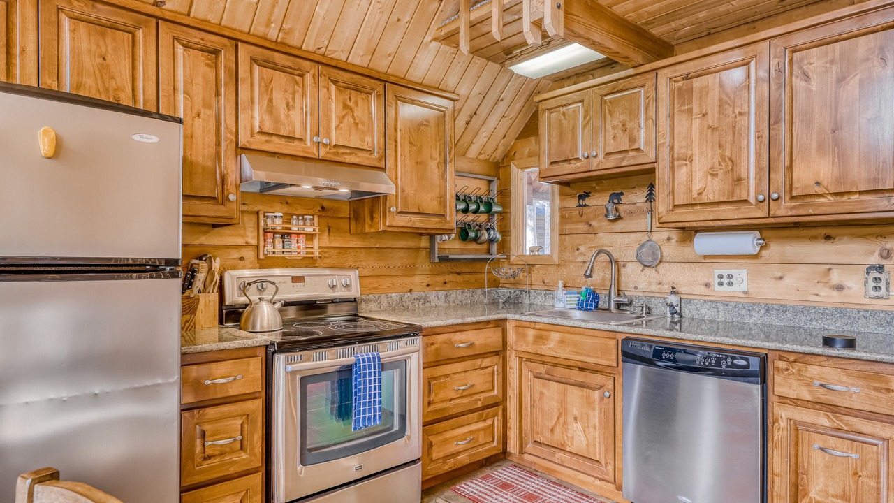 Photo of Kitchen in Serene Lakes