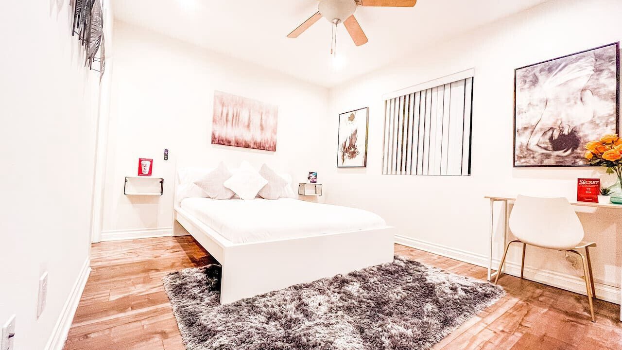 Photo of Bedroom in Los Angeles