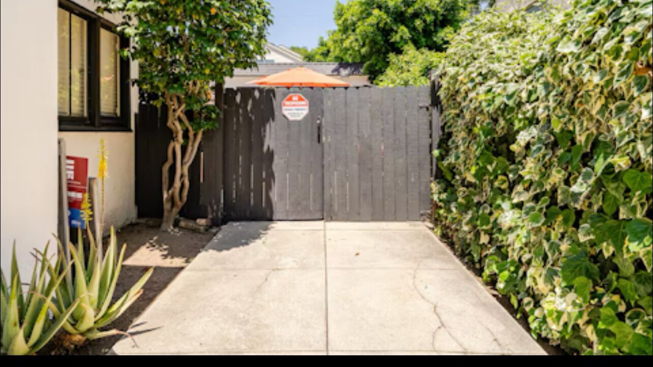 Photo of Outdoor in Altadena