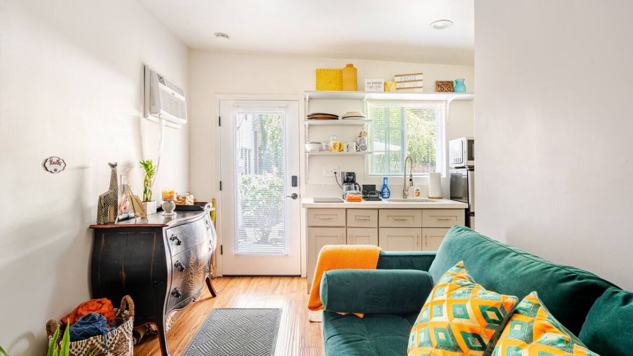 Photo of Livingroom in Altadena