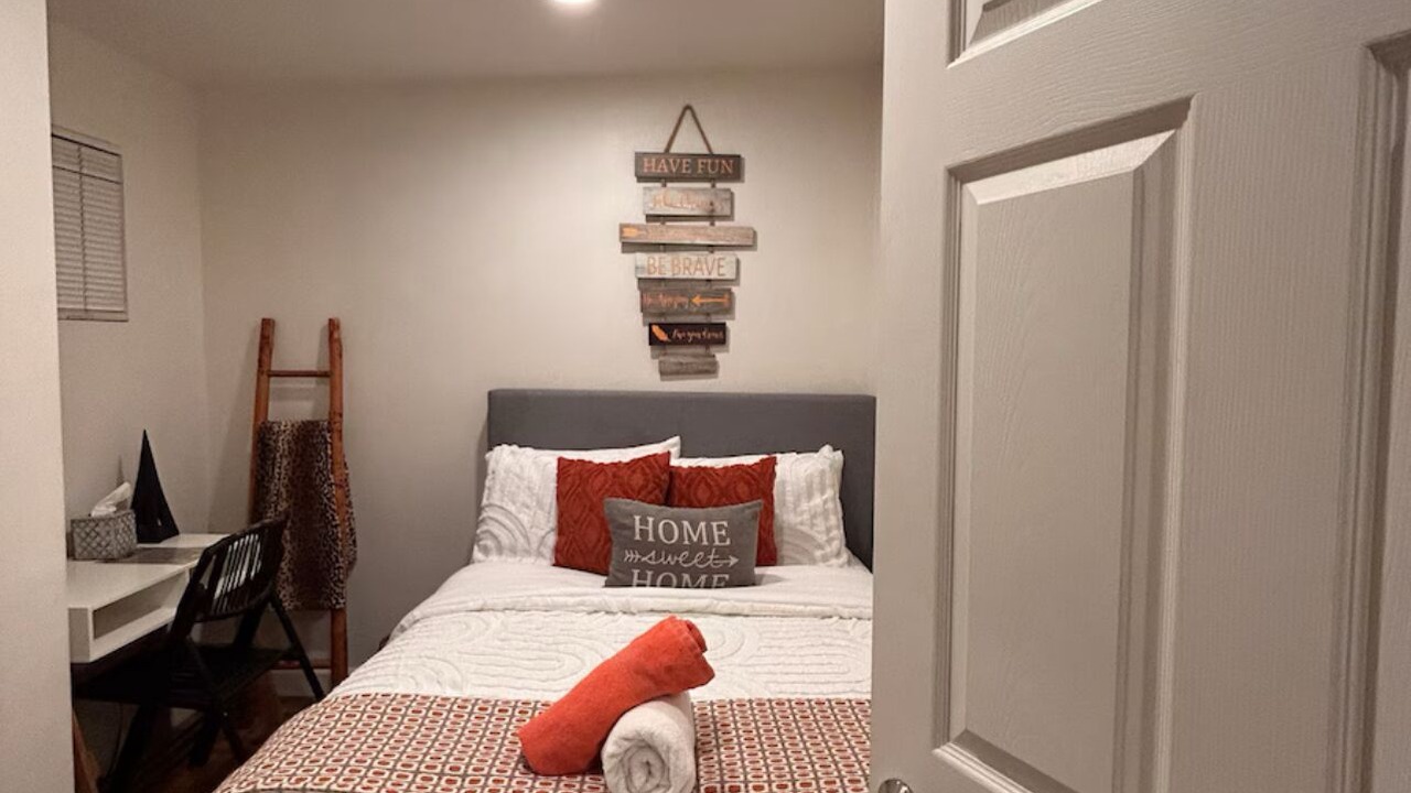 Photo of Bedroom in Altadena