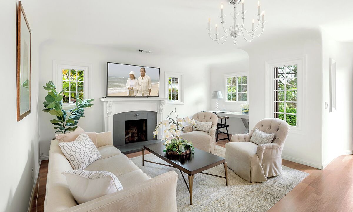 Photo of Bedroom in Pasadena
