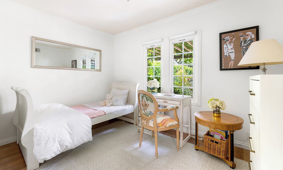 Photo of Bedroom in Pasadena