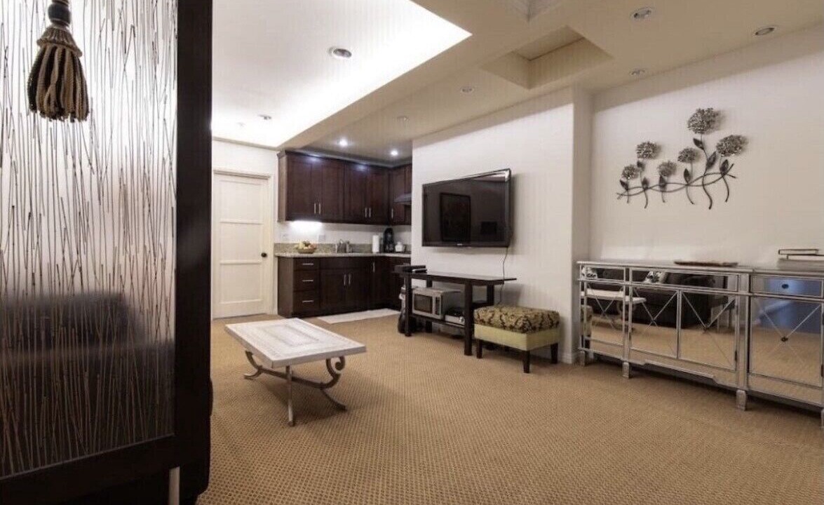 Photo of Livingroom in Pasadena