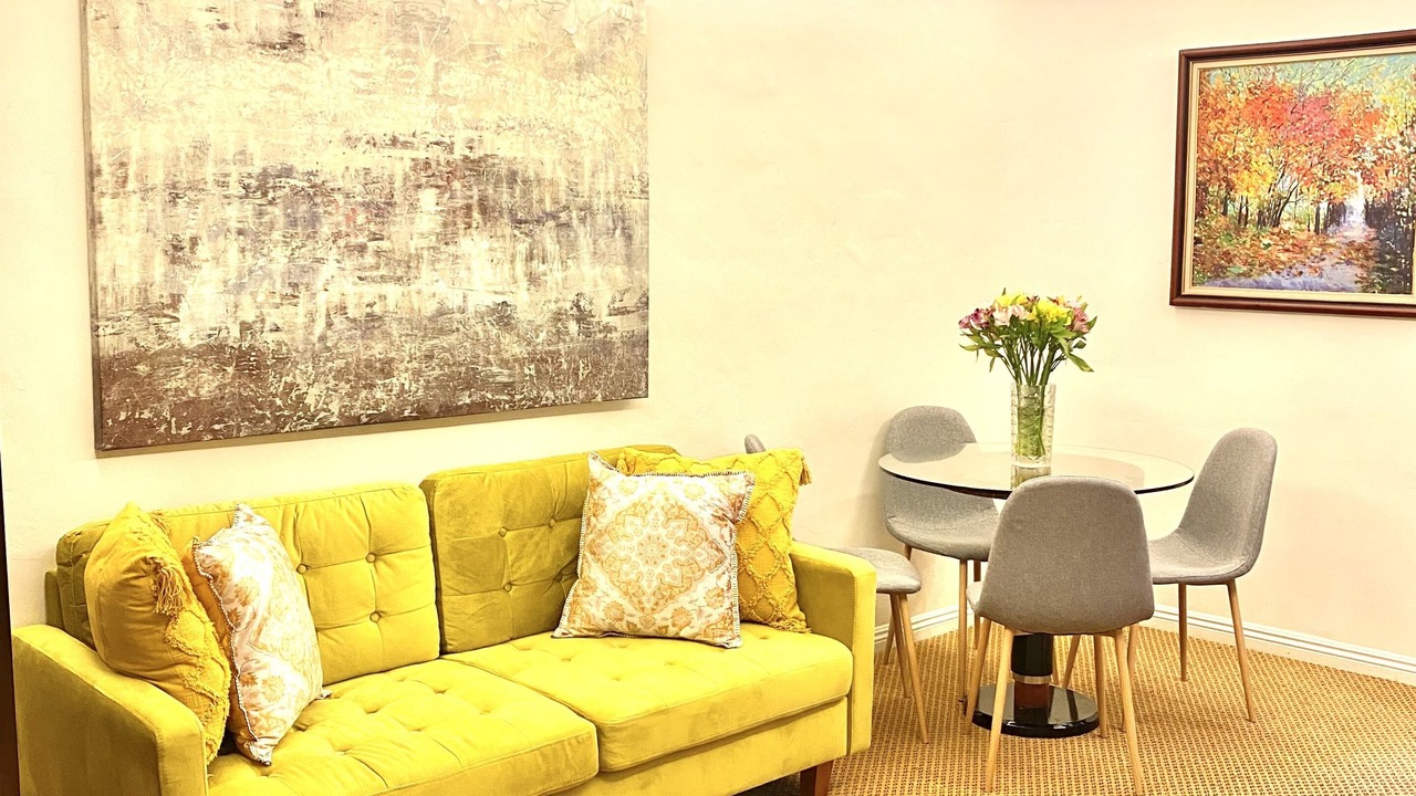 Photo of Livingroom in Pasadena