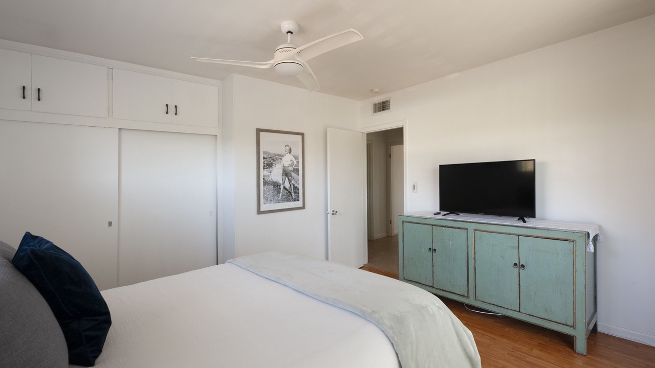 Photo of Bedroom in Eastern Malibu