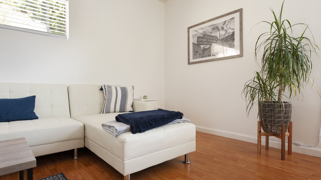 Photo of Livingroom in Eastern Malibu