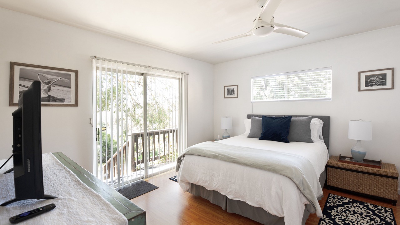 Photo of Bedroom in Eastern Malibu