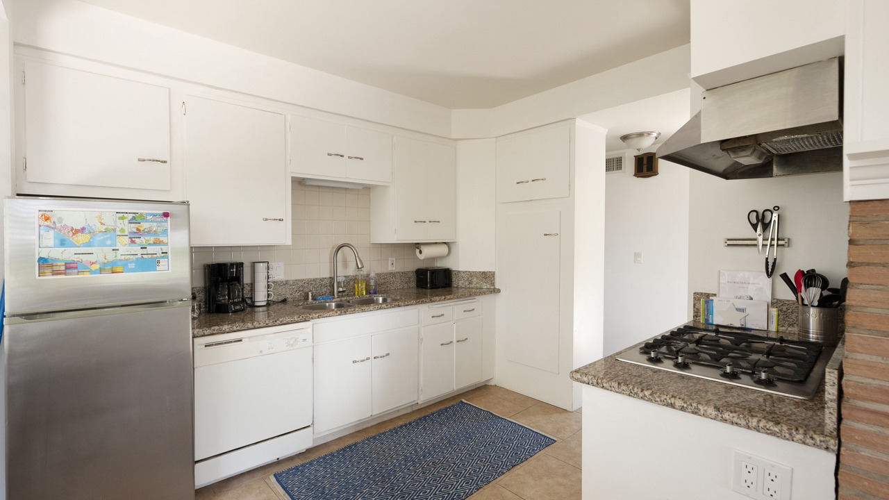 Photo of Kitchen in Eastern Malibu