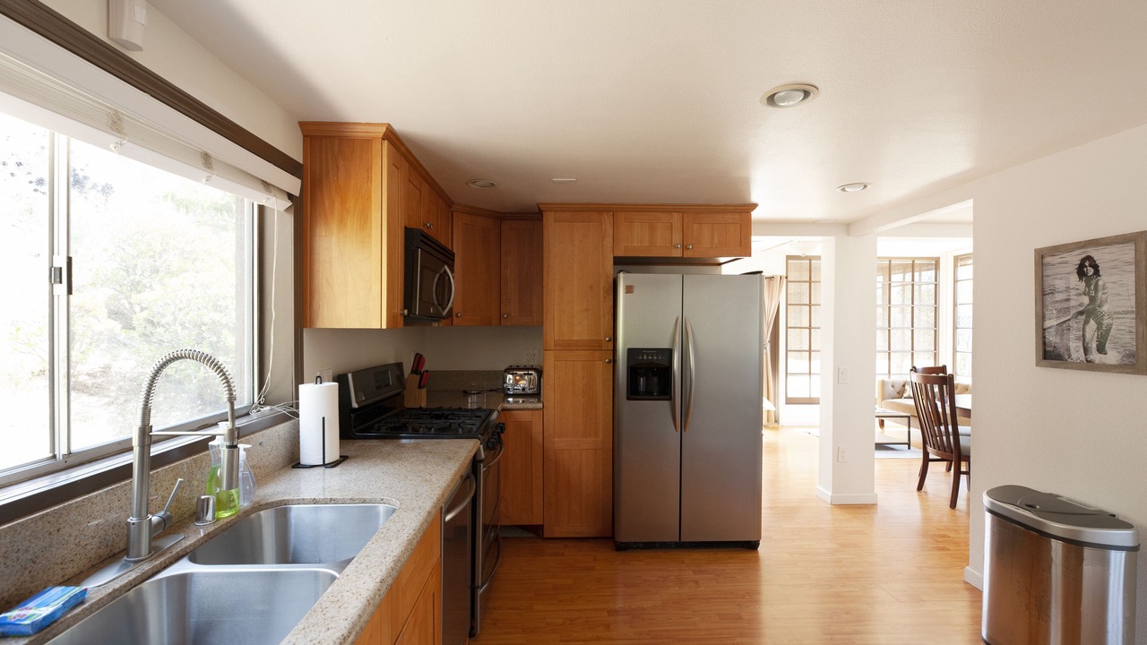 Photo of Kitchen in Eastern Malibu