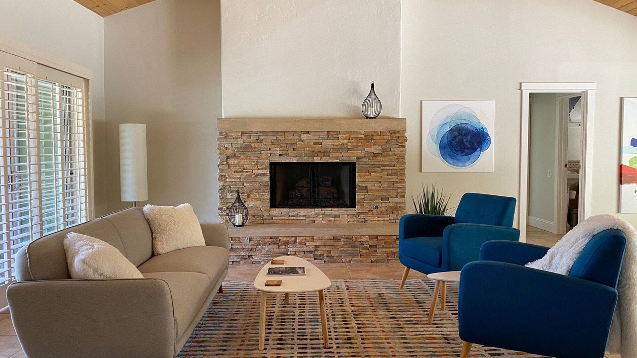 Photo of Livingroom in Sonora Sunrise