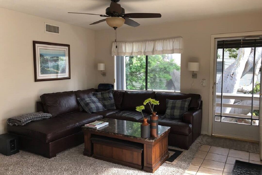 Photo of Livingroom in Bluff Heights