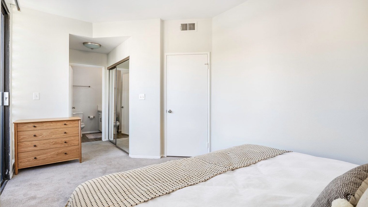 Photo of Bedroom in Hollywood