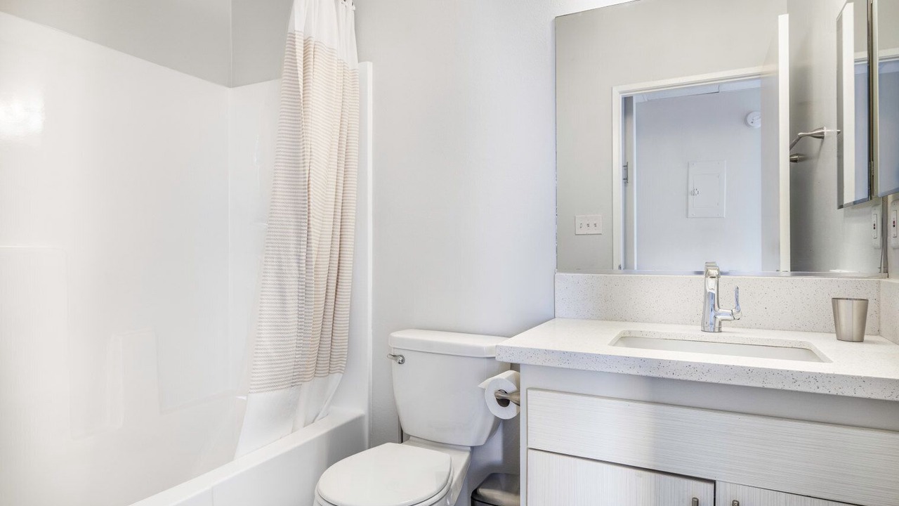 Photo of Bathroom in Hollywood